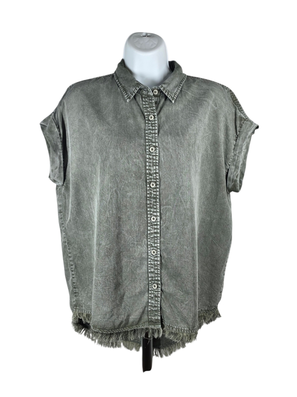BLUE RAIN ACID WASH BUTTON FRONT BLOUSE